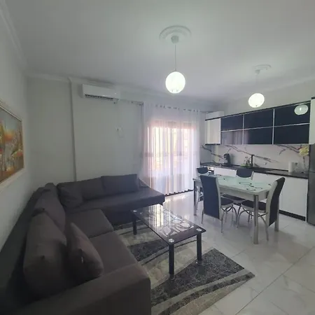 A Modern 105qm Apartment, 2 Min From The Beach! Up To 5 People * Vlorë
