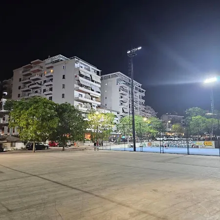 Apartment A Modern 105qm Apartment, 2 Min From The Beach! Up To 5 People Vlorë