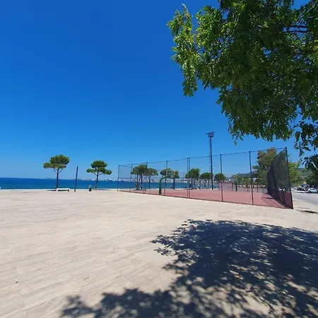 A Modern 105qm Apartment, 2 Min From The Beach! Up To 5 People Vlorë