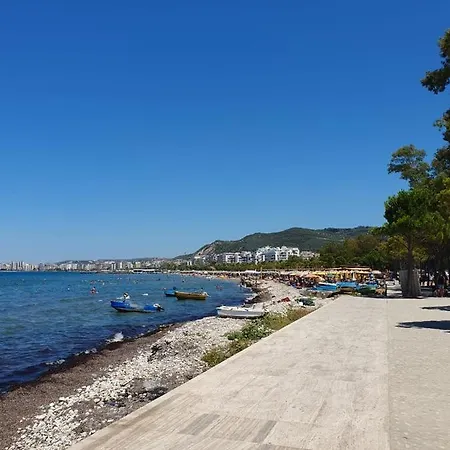 Apartment A Modern 105qm Apartment, 2 Min From The Beach! Up To 5 People Vlorë
