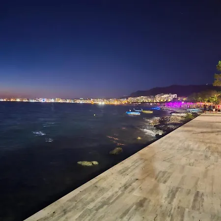 A Modern 105qm Apartment, 2 Min From The Beach! Up To 5 People Apartment Vlorë