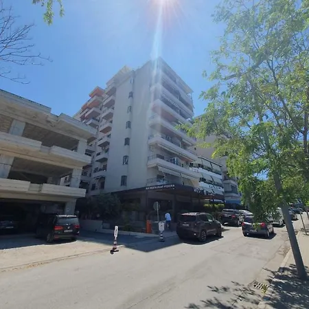 A Modern 105qm Apartment, 2 Min From The Beach! Up To 5 People * Vlorë