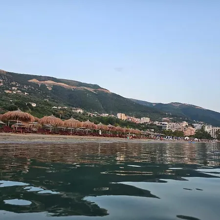 A Modern 105qm Apartment, 2 Min From The Beach! Up To 5 People Apartment *